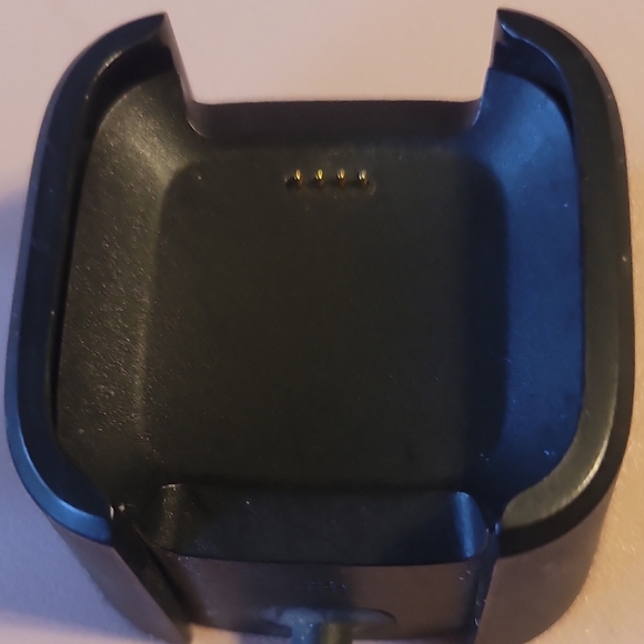 Versa FitBit Charging Dock Early Edition - Picture 2 of 2